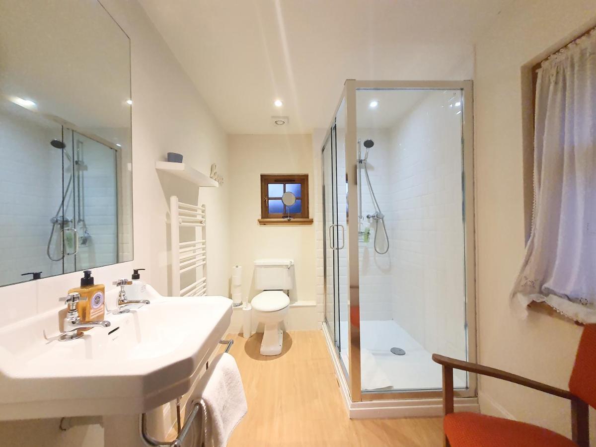 Edinburgh 2-Bedroom Cottage With Parking - Ground Floor Esterno foto