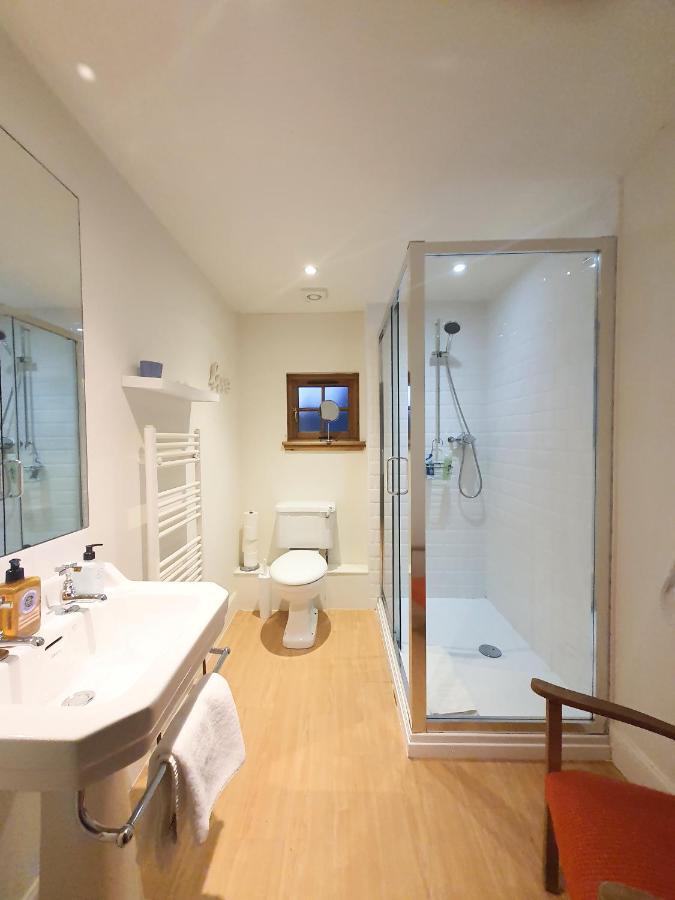 Edinburgh 2-Bedroom Cottage With Parking - Ground Floor Esterno foto